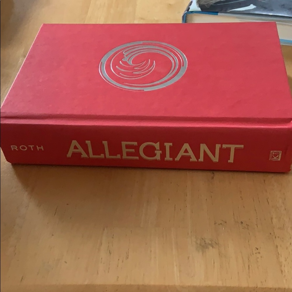 Allegiant of the Divergent series